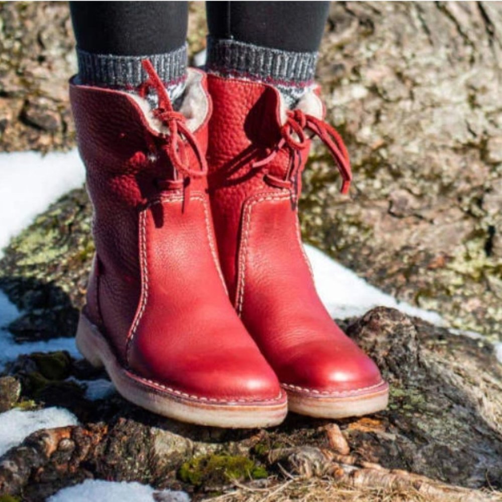 Women's Super Soft Warm Red Leather Boots - NWT